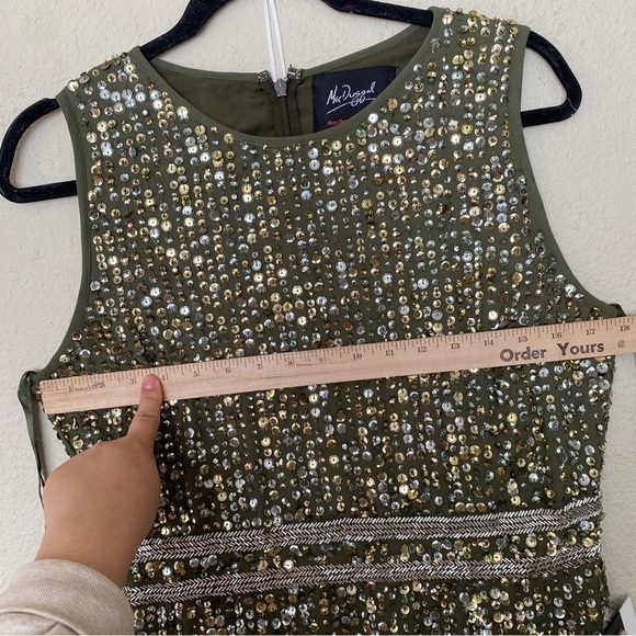 MAC DUGGAL 93603 SEQUINED‎ HIGH NECK SLEEVELESS COLUMN GOWN olive green sz 8 - Picture 10 of 14